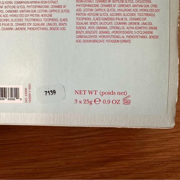 Crabtree and Evelyn Ultra Moisturizing Hand Therapy Set - Picture 4 of 4